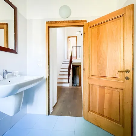 Spacious By Duomo Apartman *